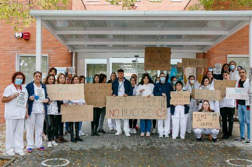 Sanitaris del CAP Santa Perpètua es mobilitzen contra el preacord signat amb l'ICS