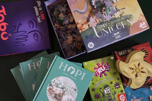 L'AFA de l'Escola Bernat de Mogoda recull llibres i joguines per a un mercat solidari